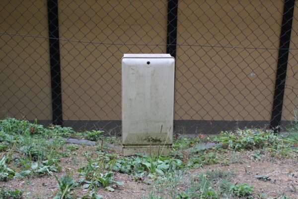 ABOVE-GROUND SMALL WATER METER BOX BORNÉO | HUTIRA