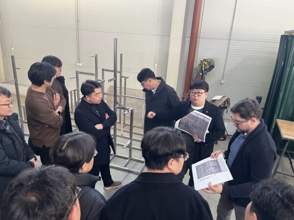A consortium of leading Korean fuel cell manufacturers, together with other experts, visited our headquarters in Popůvky | HUTIRA